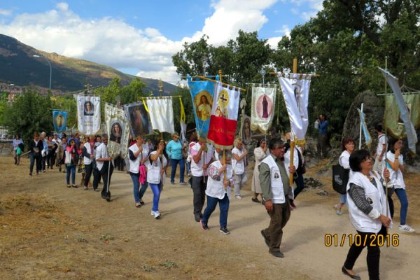 procesion de estandartes Prado Nuevo