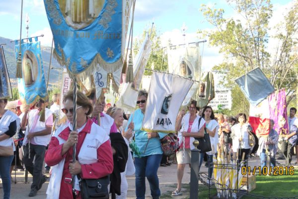 Procesión estandartes, Prado Nuevo