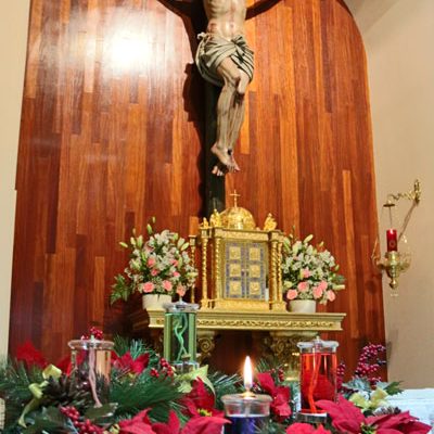 Cristo de la reparación y la corona de Adviento. Escorial